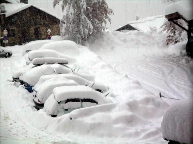 heavy snow, La Tania