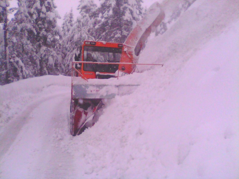 Slow Slide Cutting on the Way to Gulmarg by Mech Engg.Dptt. Kmr. Snow Cutter