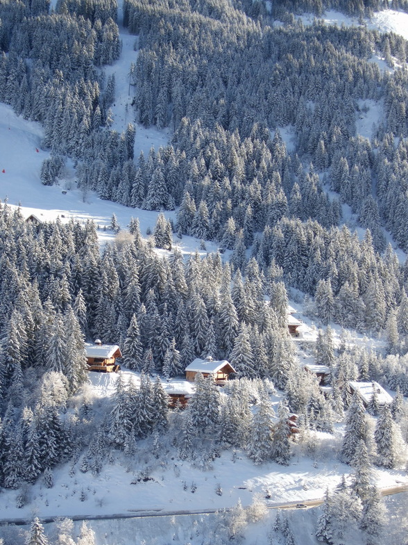 chalet on the slopes, Méribel