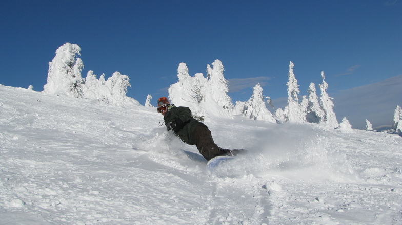 Sun, a lot of snow - what else is needed?, Drahobrat