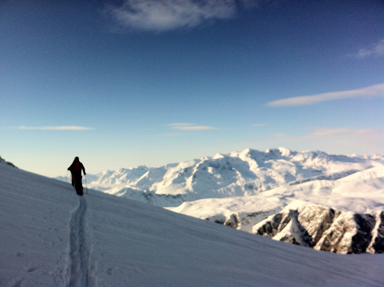 Crossing the glacier in surch for powder, La Grave-La Meije