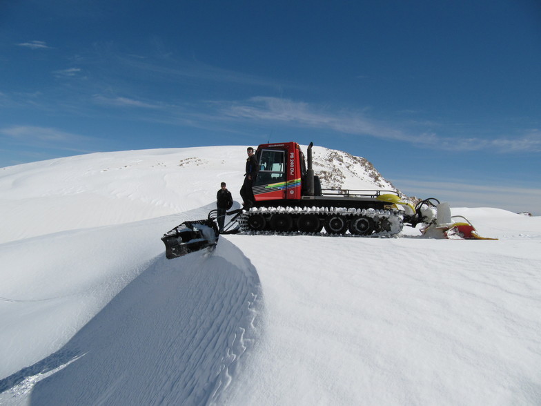 mostafa  hasani, Pooladkaf Ski Resort