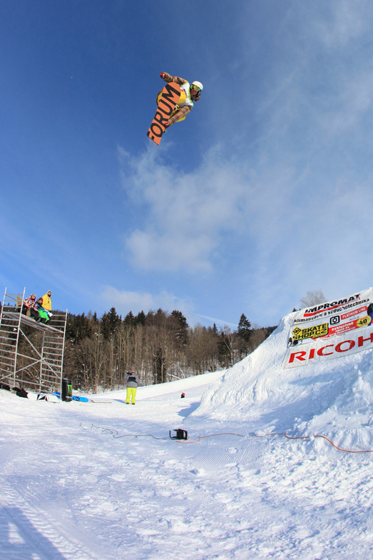 Tomas Tuzar in Rejdice snowpark. Foto by Premek Vida, Kořenov - Rejdice