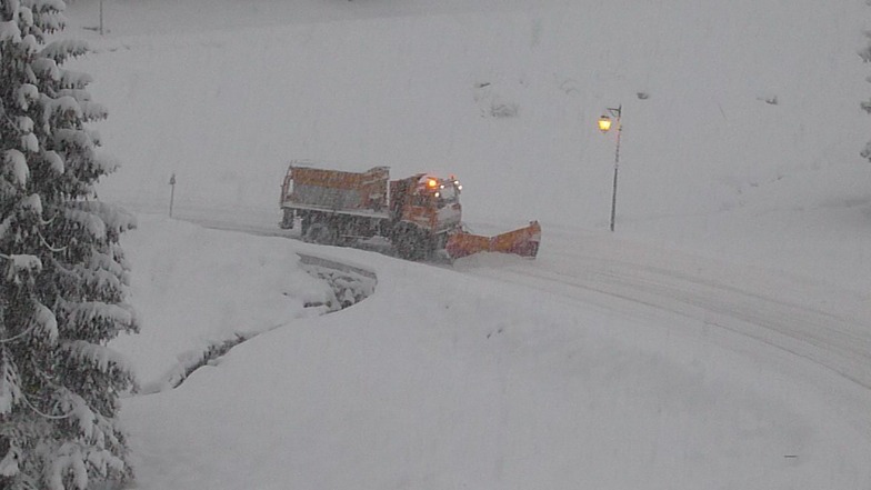 snow plough, Champagny