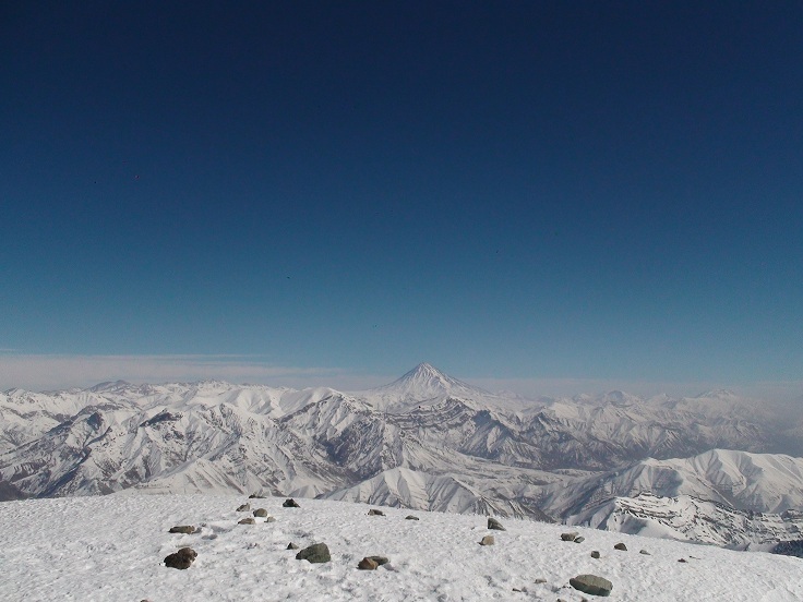 DAMAVAND AZ TOCHAL