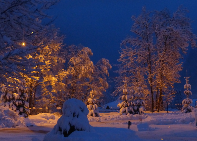 Evening snow scene, Samoens