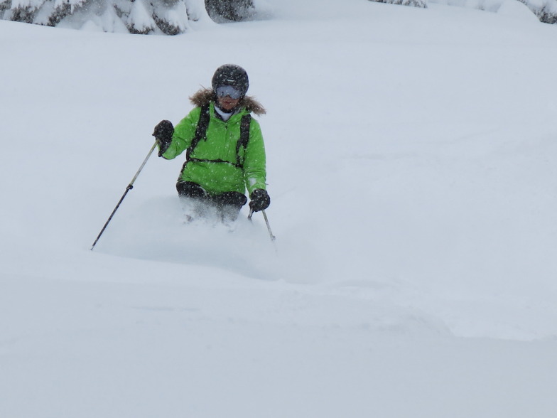 Snowing in Villars