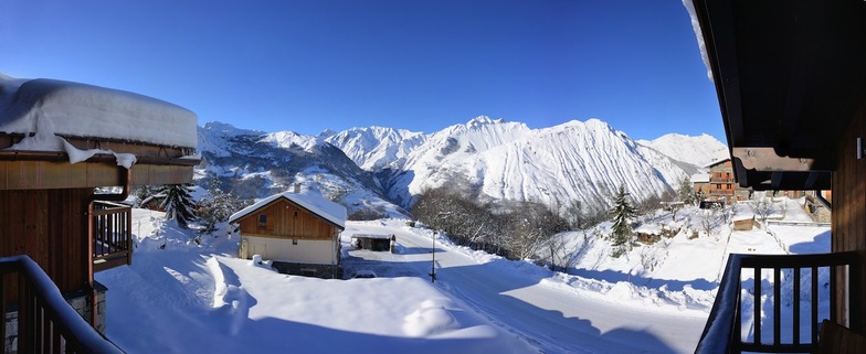 Snowy mountain views from Chamois Lodge, St Martin de Belleville