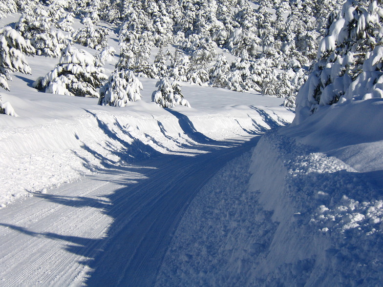 Route de GLN, Gréolières Les Neiges