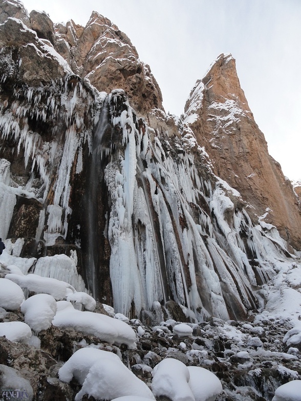 Margoon Waterfall Of Sepidan, Pooladkaf Ski Resort