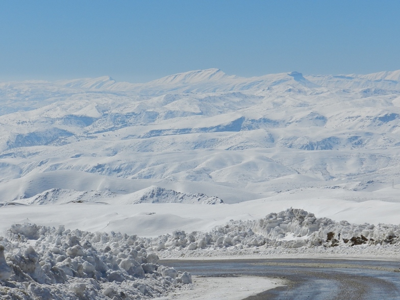 Sepidan, Pooladkaf Ski Resort