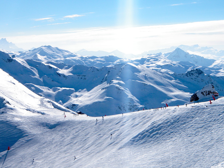 Afternoon sun in The Three Valleys, Méribel