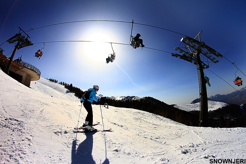 Under the brutal sun, Brezovica