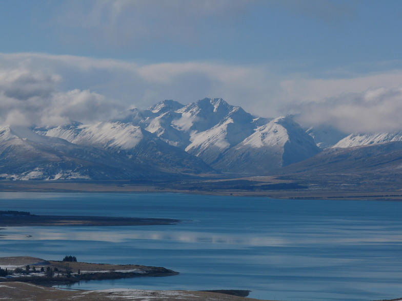 Lake Tekapo and the Godley Valley, Roundhill