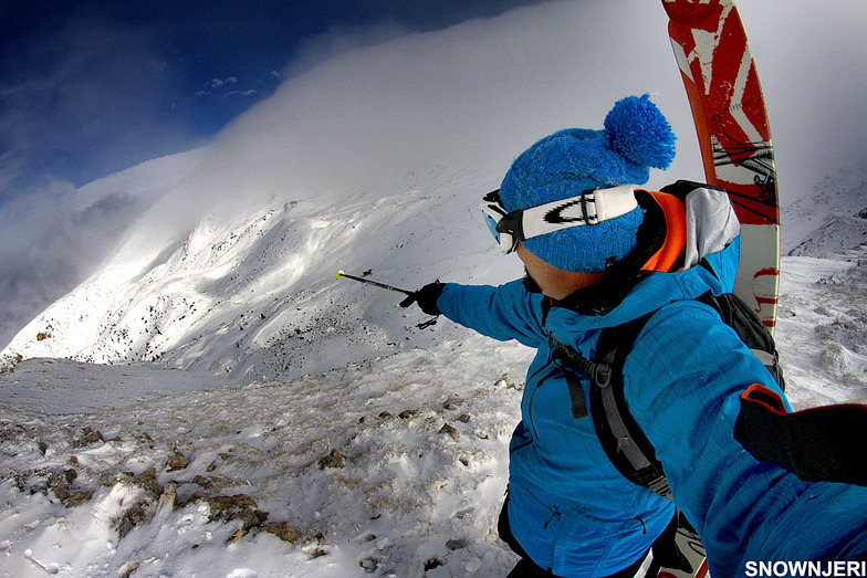 Pointing avalanches gate, Brezovica