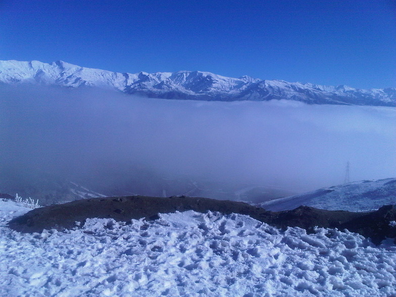 Taleghan mountains near dizin 