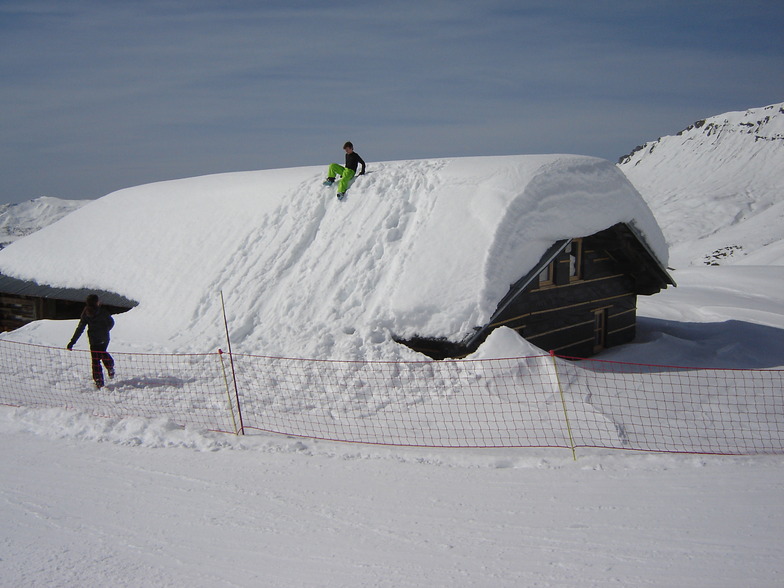 Snow fairy tale in Hauteluce for kids, Hauteluce Val Joly