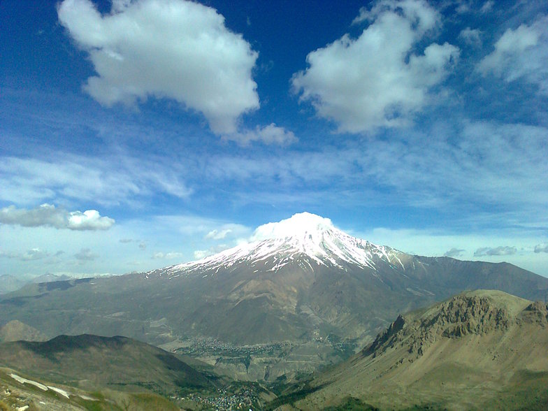 دماوند از دریچه پاشوره, Tochal