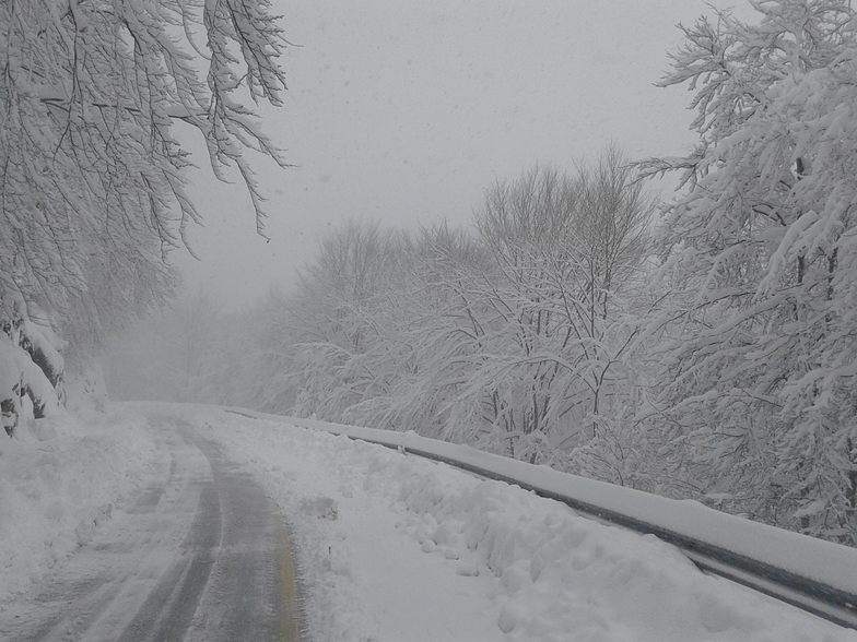 Road to Falakro closed 7 march 2015, Falakro Ski Resort