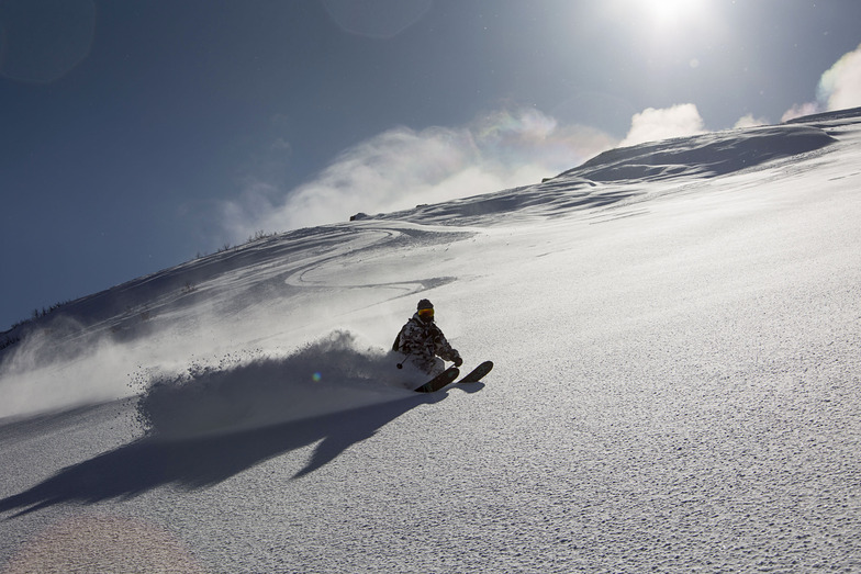 Skiing in the sky, Kamchatka