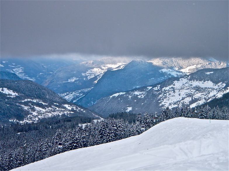 Storm front approaching, Méribel