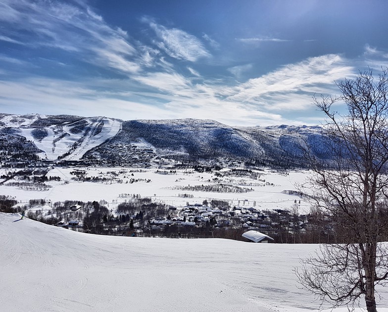 Looking  towards Geilolia