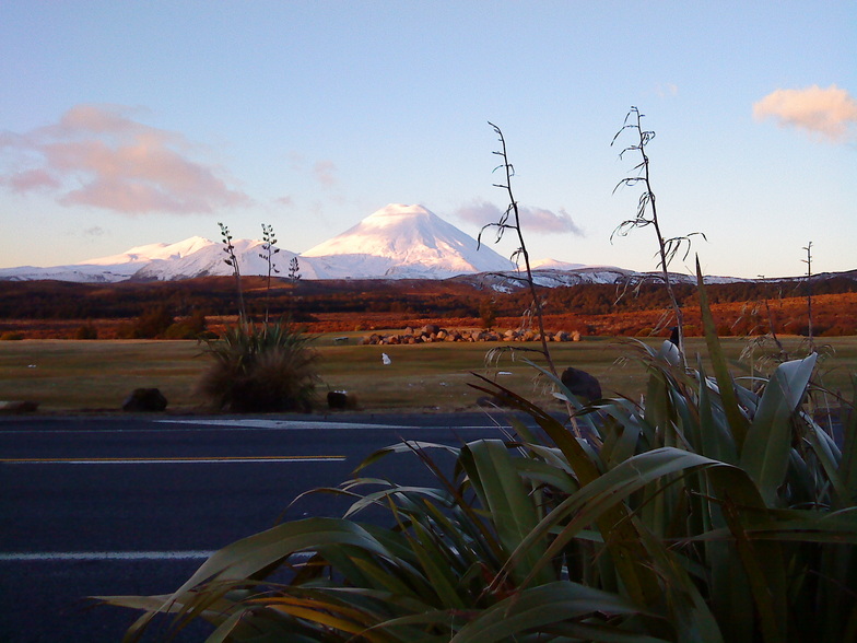 Ngauruhoe Sunset, Turoa