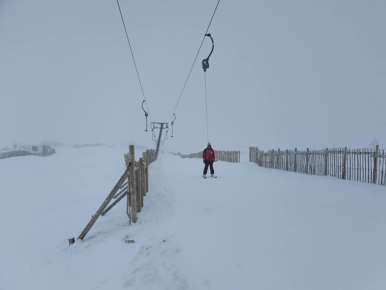 fresh and heavy snowfall, Glencoe Mountain Resort