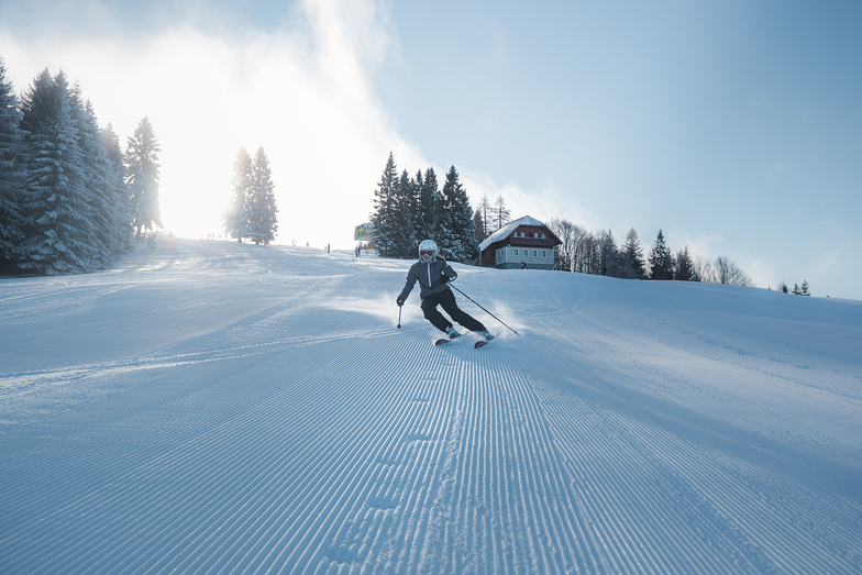 Skiing on track Grič, Cerkno