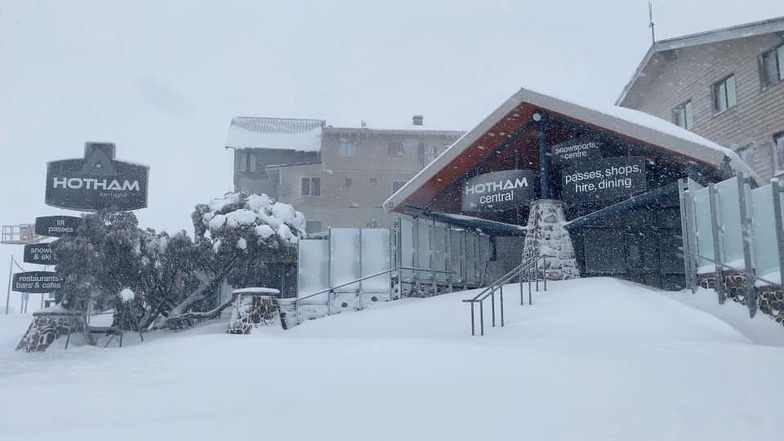 snow is arriving, Mount Hotham