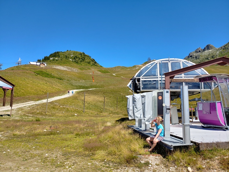 Bottom of Rossa lift in August, Champagny