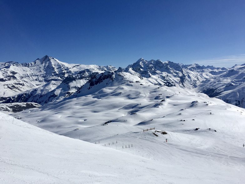 April skiing, Tignes