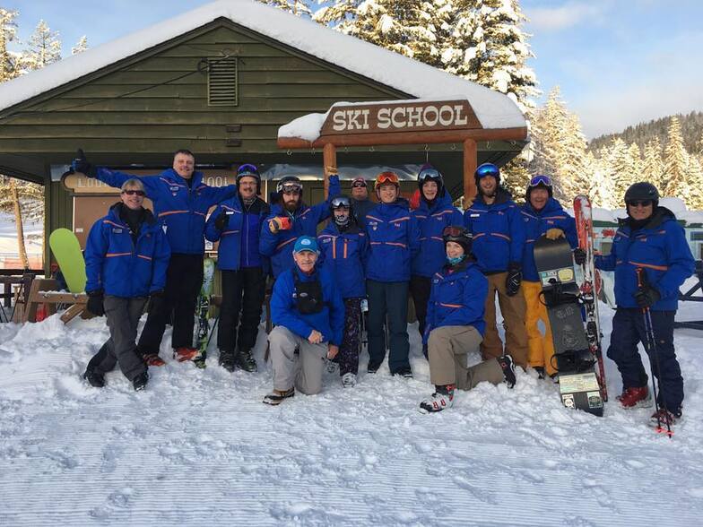 Ski Instructor Staff, Loup Loup