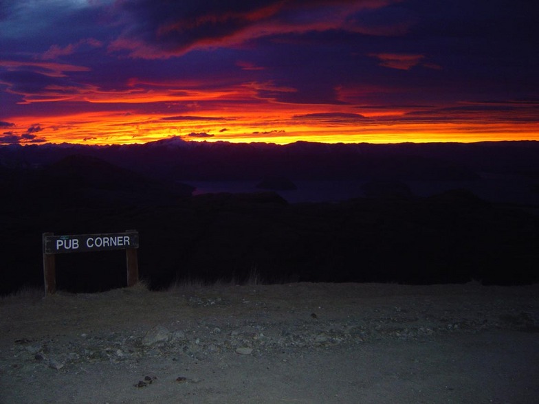 Treble Cone NZ - Sunrise over Lake Wanaka from Pub Corner August 2003