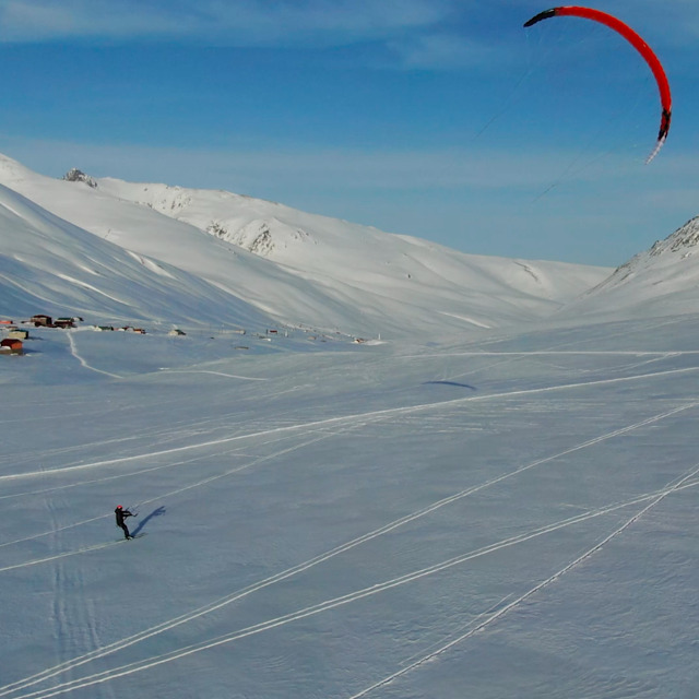 Snowkiting, Ovit Mountain