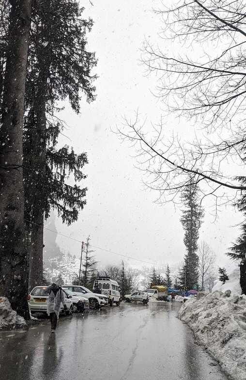 snowfall at solang, Solang Valley Ropeway & Ski Centre