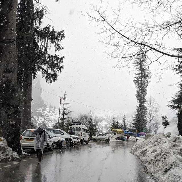 snowfall at solang, Solang Valley Ropeway & Ski Centre