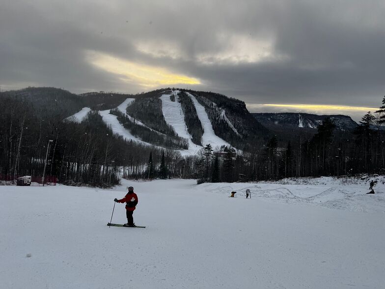 Loch Lomond Ski Area snow