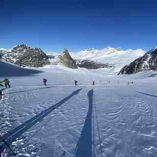 climbing the Ophidian glacier, Mistaya Lodge