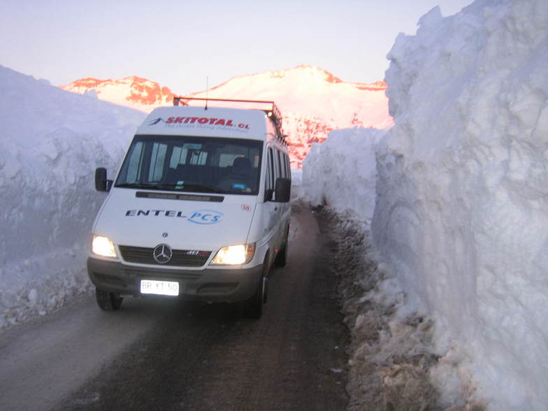 Mercedes Sprinter Snow Drift, Valle Nevado