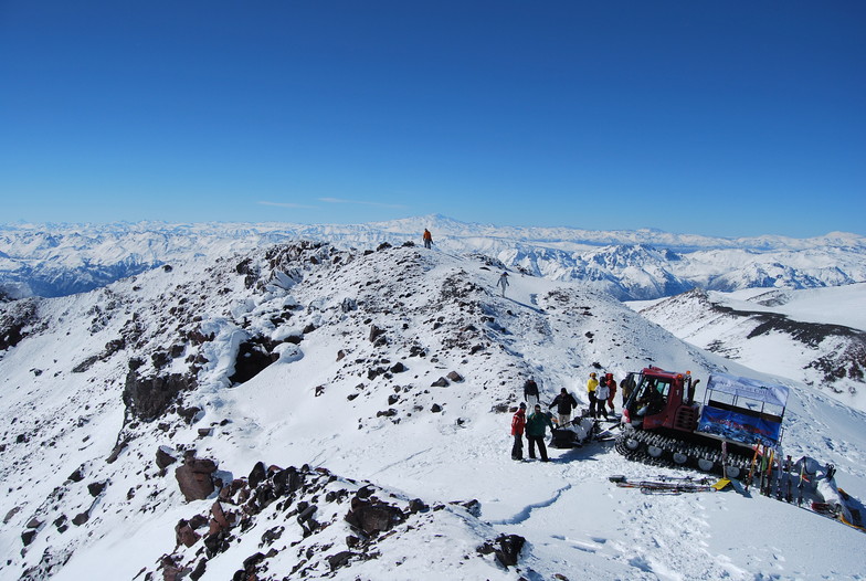 cat over the Crater top, Nevados de Chillan