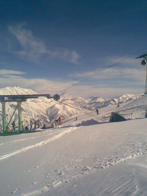 looking to Damavand from Dizin