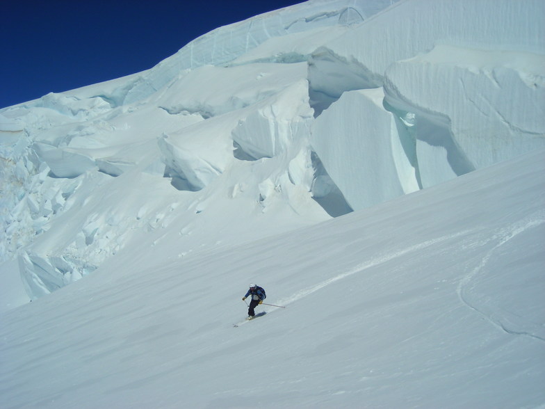 ski on the glacier