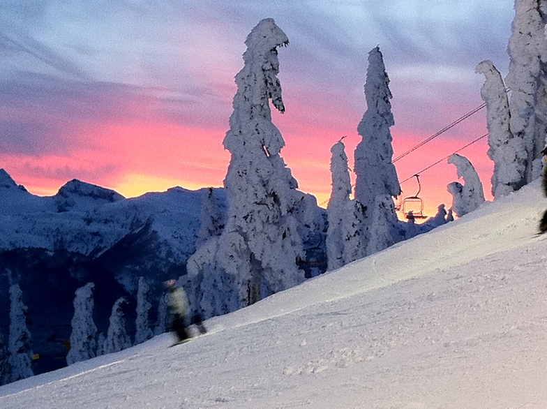 night skiing begins, Mount Washington