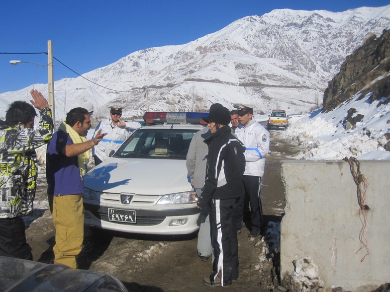 Traffic Restrictions on Shemshak Dizin Road