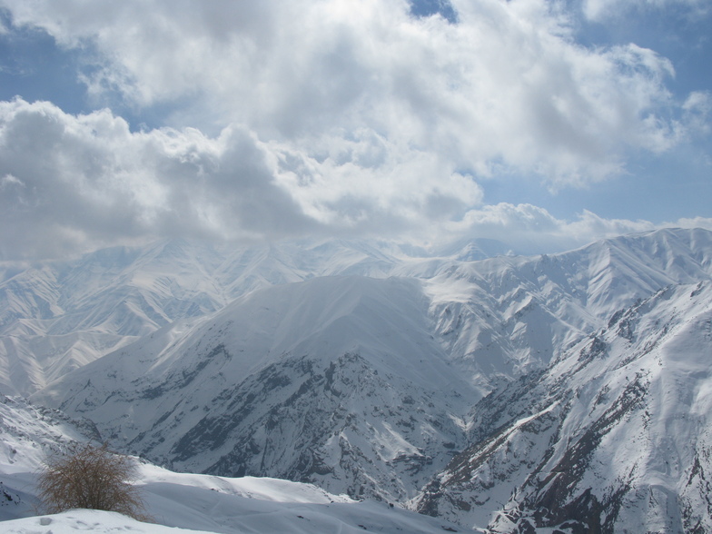  tochal view from shemshak  ski  area