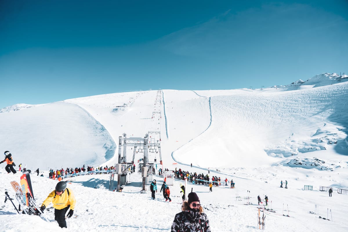 Les 2 Alpes Reports Busy October Glacier Opening